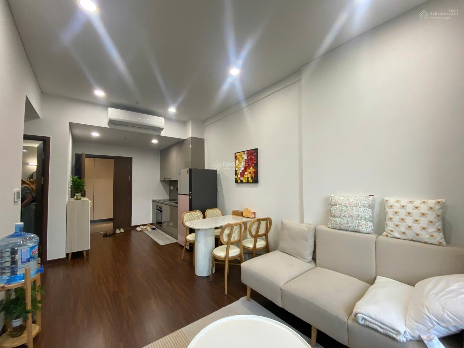 Cho thuê căn 2PN 2WC full đồ đẹp Masteri Waterfront chỉ 12tr bao phí dịch vụ