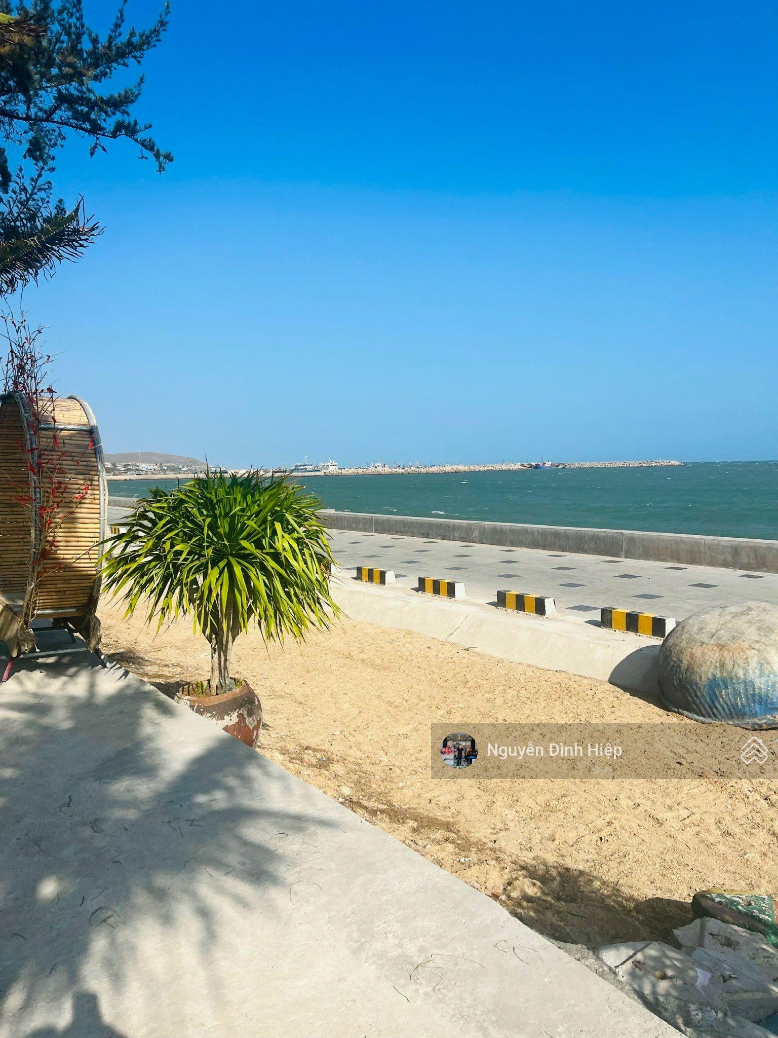 Bán 122m2 thổ cư cạnh biển mặt tiền đường Nguyễn Khuyến, Thanh Hải kế Ocean Dunes