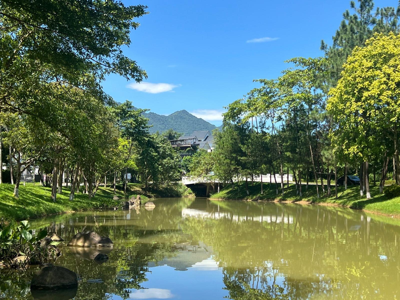 Cần bán căn MẶT SUỐI 478m2, mặt tiền 20m, chủ thiện chí thương lượng giá tốt