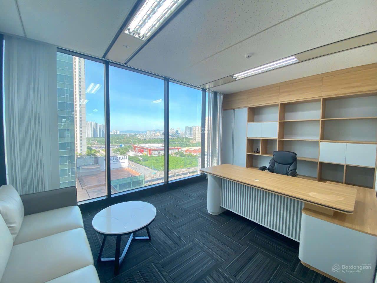 Cho thuê văn phòng số 10 Phan Chu Trinh quận Hoàn Kiếm 60, 80m, 150m2. Giá 140k/m2/th