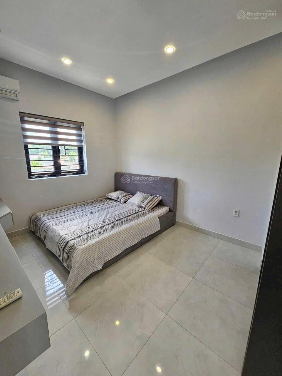 Hot! Nhà phố F0 chủ đầu tư ngay trung tâm Dĩ An, sổ hồng cầm tay sổ sẵn cầm tay 115m2/1ty500