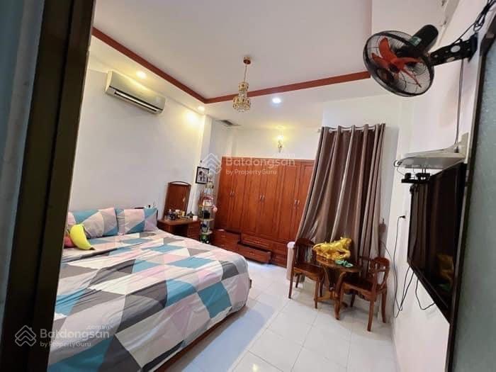 Định cư nước ngoài cần bán gấp căn đẹp Nguyễn Sỹ Sách, P. 15 Tân Bình giá 4tỷ1/56m2. Sổ sang tên