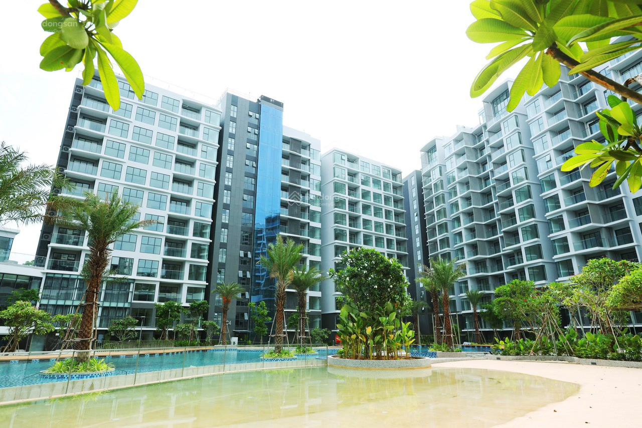 Cho thuê căn hộ 3PN khu cao cấp nhất Celadon City, Diamond Centery, view hồ bơi
