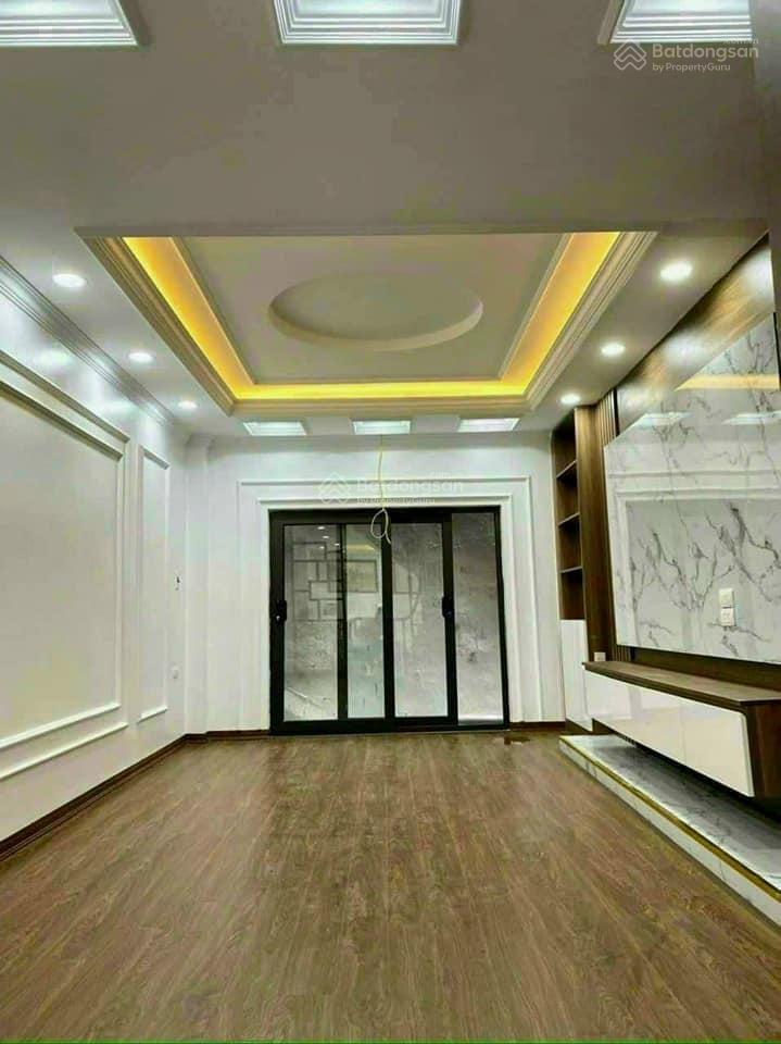 Nhà bán đảo Linh Đàm Hoàng Liệt 40m2 x 5 tầng, giá 6,5 tỷ/ oto đỗ cửa LH. 0983 860 ***