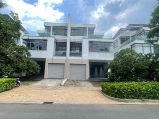 Bán biệt thự Lucasta Khang Điền Quận 9, DT 10x23m nhà thô, mới 100%. Giá 30 tỷ all, đường lớn 20m