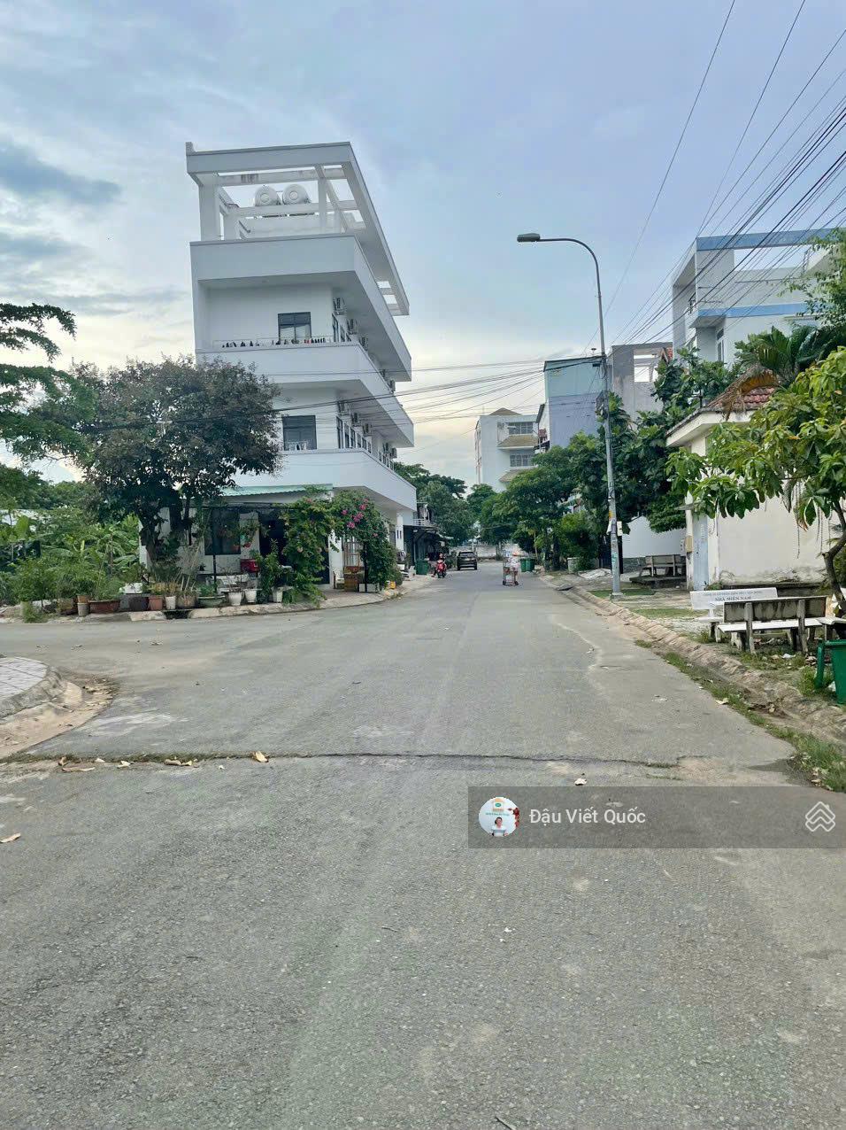 Cần bán đất Kiến Á, Phước Long B, Q9 (TP Thủ Đức). DT 110m2, giá 95 triệu/m2, LH 0975 147 *** Cần bán đất Kiến Á, Phước Long B, Q9 (TP Thủ Đức). DT 110m2, giá 95 triệu/m2, LH 0975 147 ***