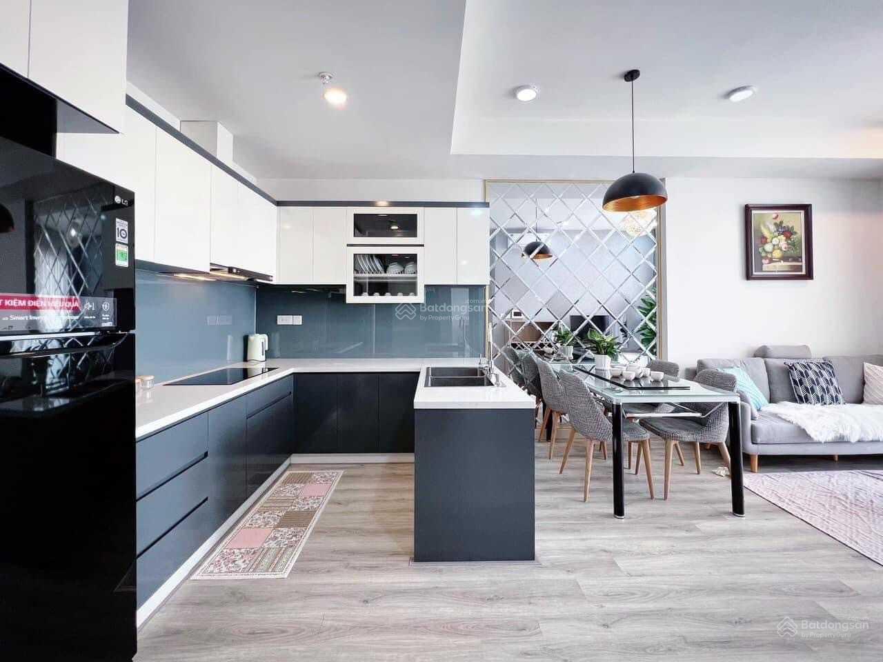 Cho thuê The Tresor Q4; 3 PN 2WC full nội thất lầu cao view đẹp giá 20tr/tháng Lh: 0972 443 ***