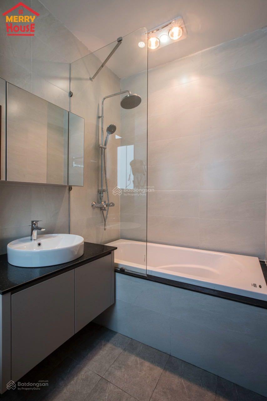 Bán Mahattan 144m2, thang máy, sẵn dòng tiền 50tr/ tháng, cực đẹp, chỉ 20,5 tỷ