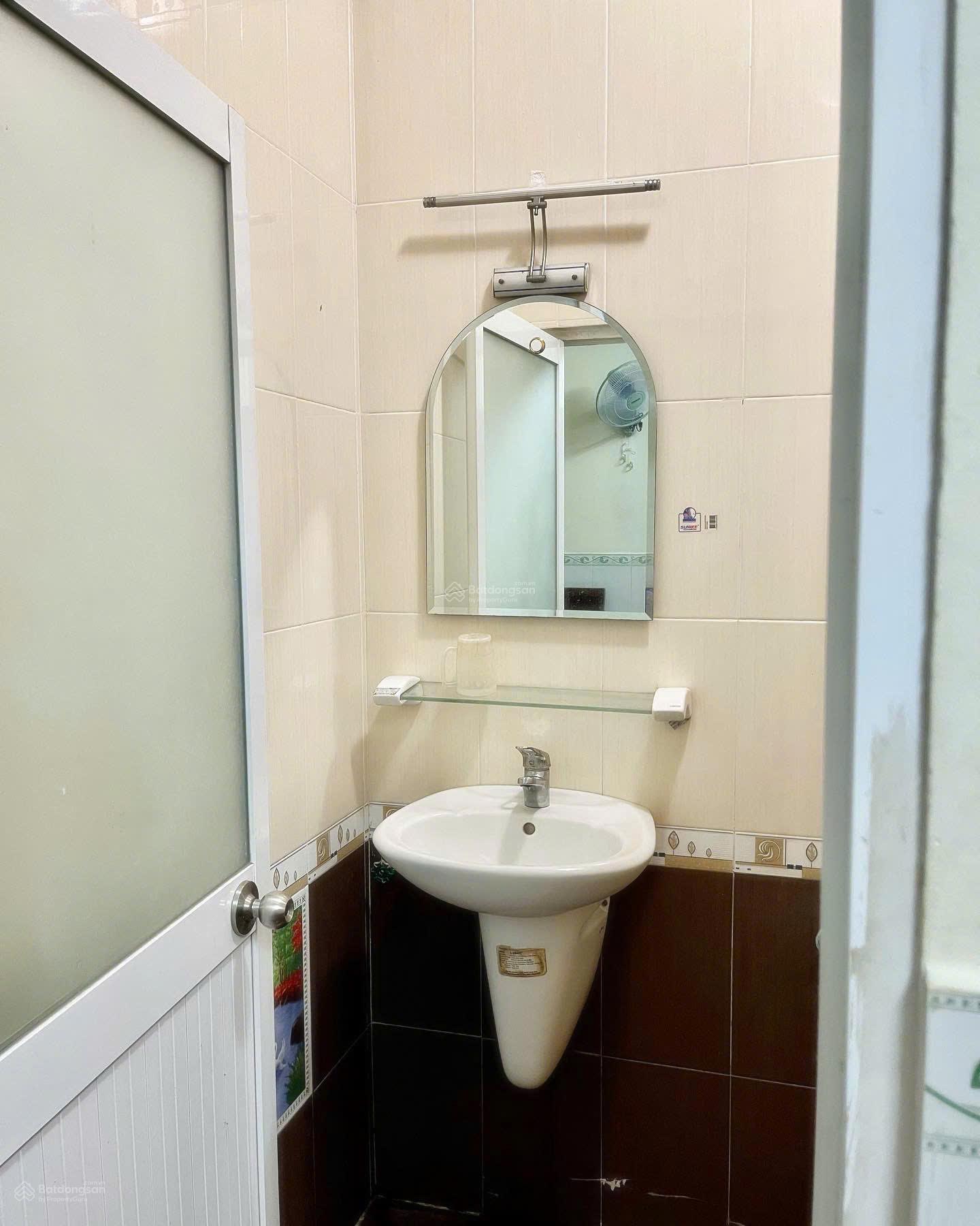 Phòng đẹp - giá rẻ ngay TT Phú Mỹ! cho thuê phòng theo tháng - Đầy đủ nội thất, vào ở ngay