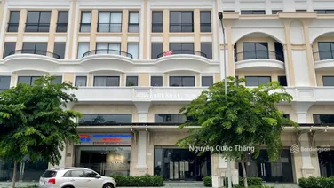 Nhà mặt tiền Khu Đô Thị Vạn Phúc, 7x21m, có hầm, hoàn thiện 32 Tỷ, sổ hồng riêng, thiết kế mới