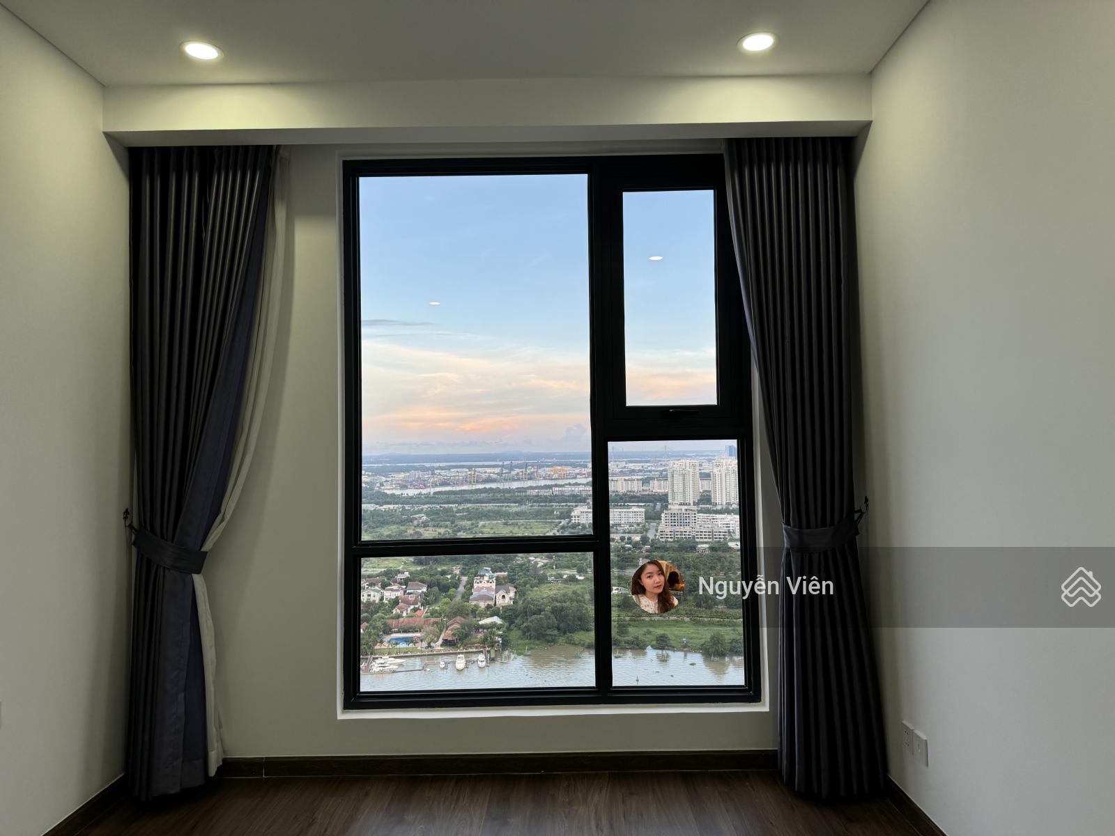 Viên Viên Opal 0917 459 ***, Opal Saigon Pearl, 3PN, 3WC, 136m2, 30 triệu/tháng, trực diện sông