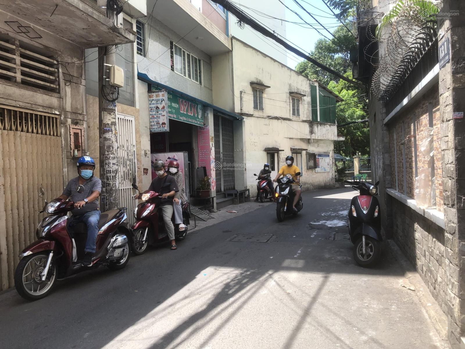 Bán nhà hẻm xe hơi Lê Văn Sỹ, Quận 3 - Thông ra Trường Sa. DT 4.5x19m nhà 2 lầu. Giá 12 tỷ Bán nhà hẻm xe hơi Lê Văn Sỹ, Quận 3 - Thông ra Trường Sa. DT 4.5x19m nhà 2 lầu. Giá 12 tỷ