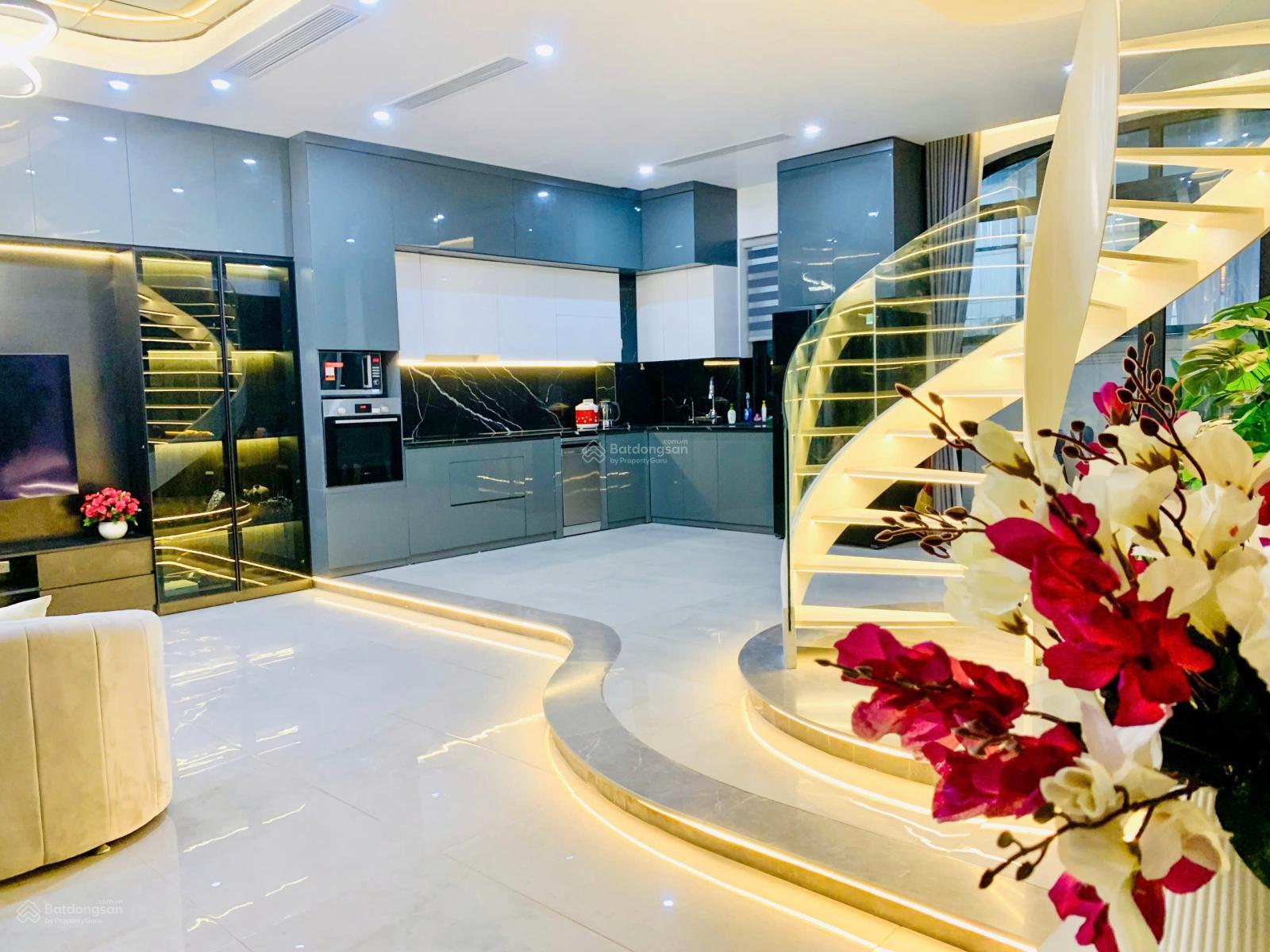 Cho thuê biệt thự song lập gần hồ, công viên 4 ngủ full nội thất sang trọng tiện nghi LH 0889 729 ***