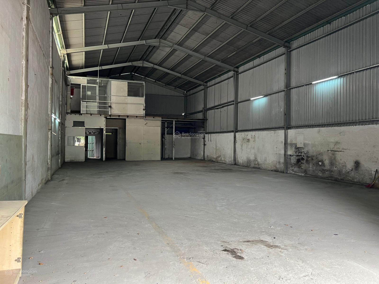 Cho thuê 2 nhà kho 200m và 420m khách kho hàng hết hạn HĐ tại Lê Văn Khương, Q12 Cho thuê 2 nhà kho 200m và 420m khách kho hàng hết hạn HĐ tại Lê Văn Khương, Q12
