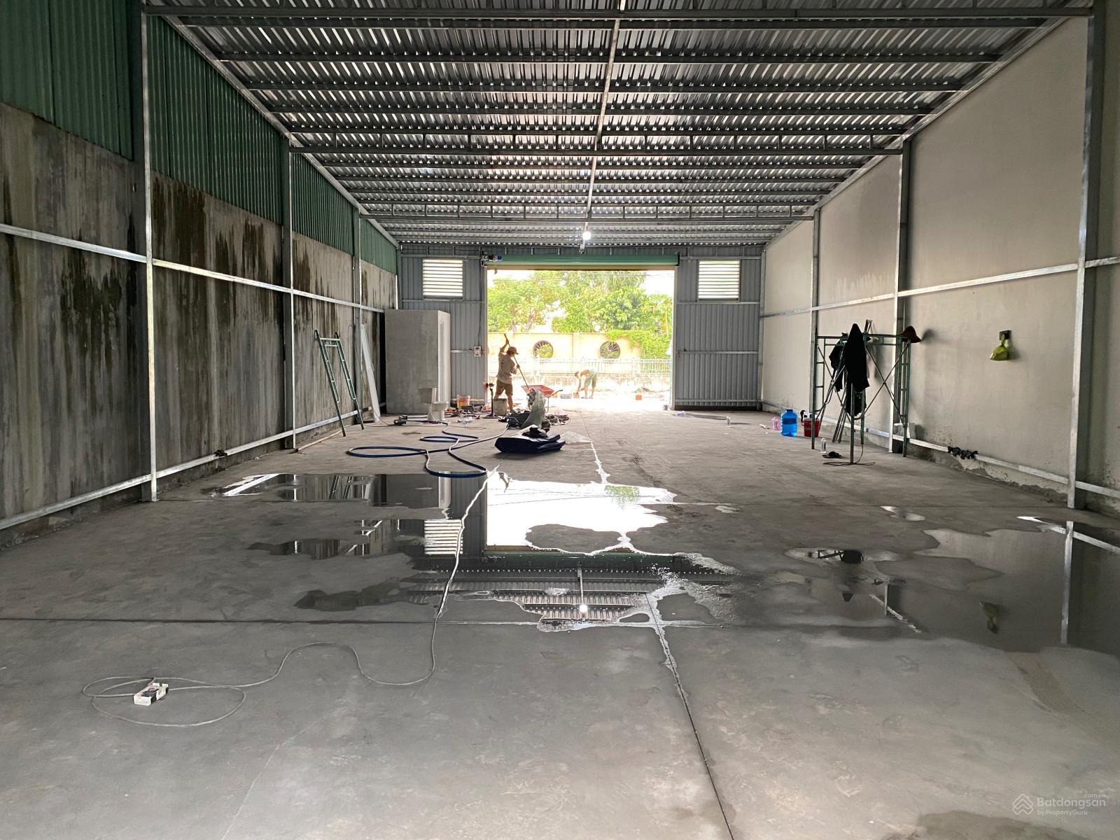 Cho thuê 2 nhà kho 200m và 420m khách kho hàng hết hạn HĐ tại Lê Văn Khương, Q12 Cho thuê 2 nhà kho 200m và 420m khách kho hàng hết hạn HĐ tại Lê Văn Khương, Q12