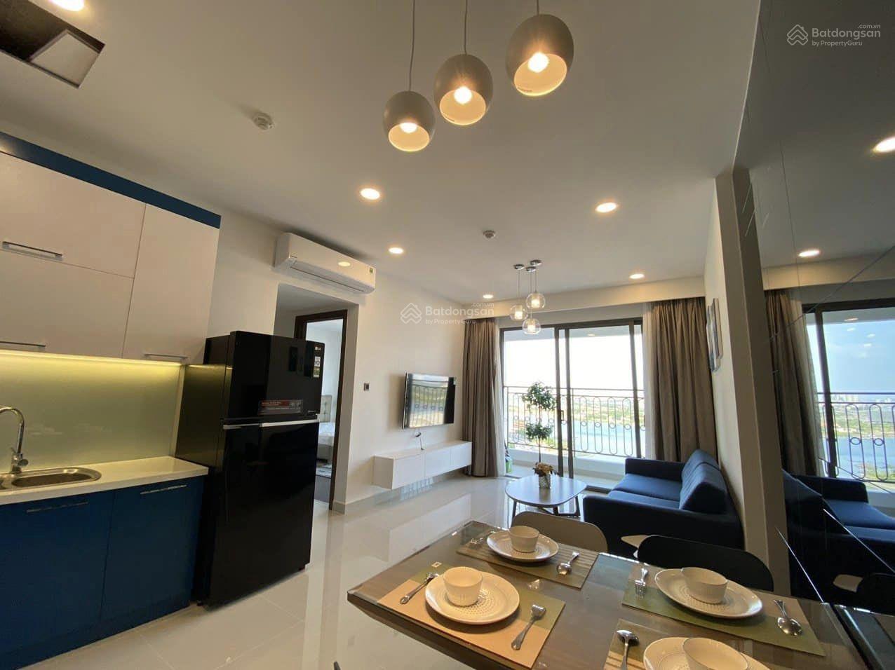 Cho thuê căn hộ Terra Royal Quận 3, DT 60m2, 2PN. Giá thuê: 13 tr/th. LH: 0935 252 ***