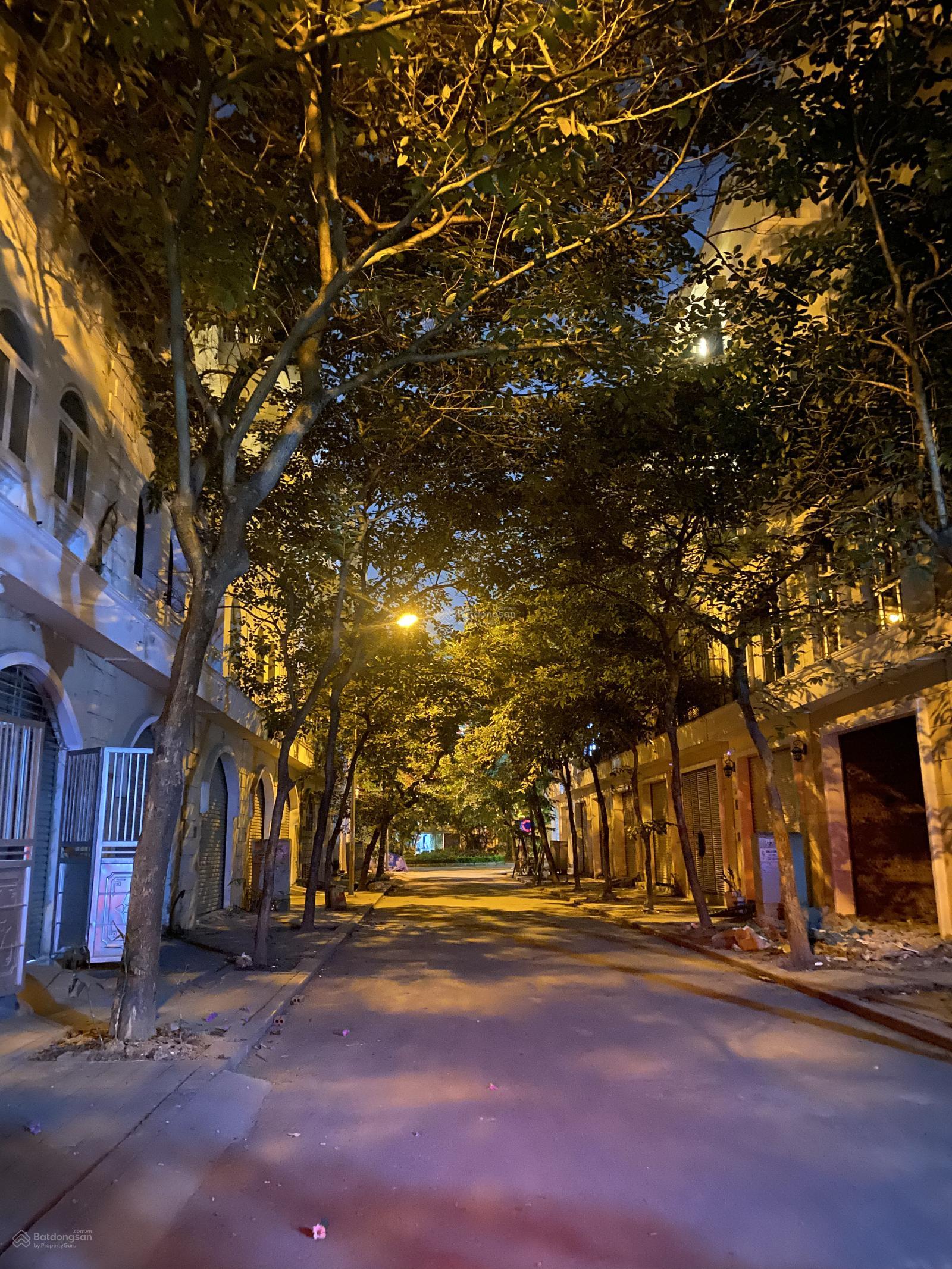 Chính chủ gửi bán Lk Đô Nghĩa 75m2 hướng Đông Nam giá tốt/ sẵn sổ