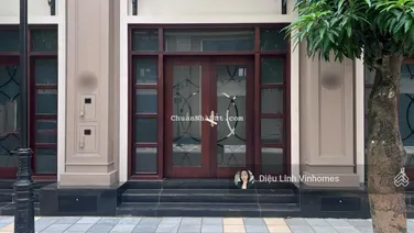 Chính chủ cần bán LK shophouse ngay chân chung cư giá 8.4 tỷ rẻ nhất Vin 3