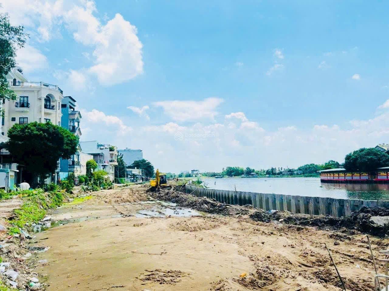 Lô đất mặt tiền bờ sông P5 Gò Vấp 12,5x57m