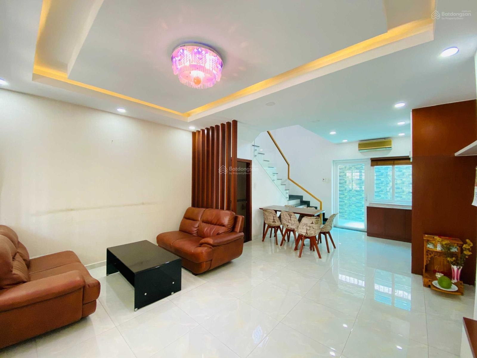 Nhà 3 phòng ngủ 75m2, full nội thất, sân ô tô đường 12m khu dân cư an ninh 24/7 có hồ bơi, gym