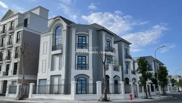 Bán biệt thự Vinhomes Grand Park, góc 2 mặt tiền 265m2 chỉ 36 tỷ, sân vườn siêu rộng
