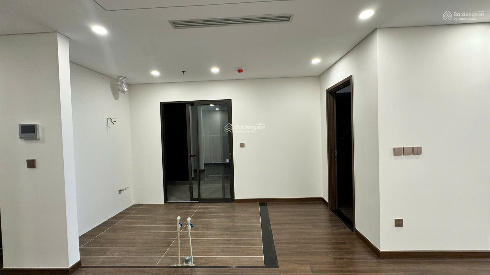 Bán nhanh căn hộ cao cấp 2PN, 92m2, tầng trung tại Green Diamond - 93 Láng Hạ. Giá rẻ nhất dự án