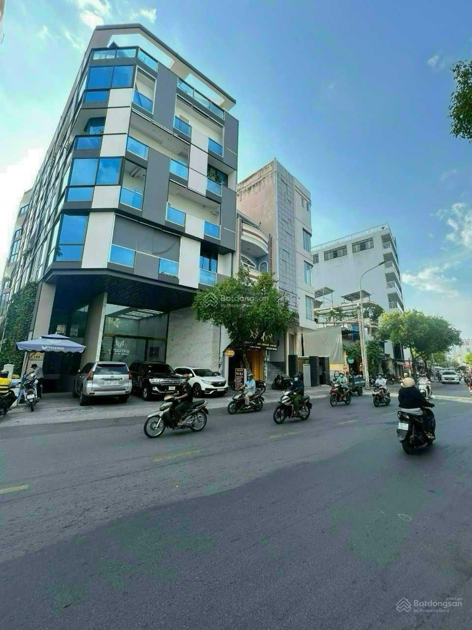 Mới xuất hiện! Góc 2 mặt tiền Lê Thánh Tôn, Ngô Văn Năm, 18x20m HĐT 900tr/th giá hấp dẫn 200tỷ TL