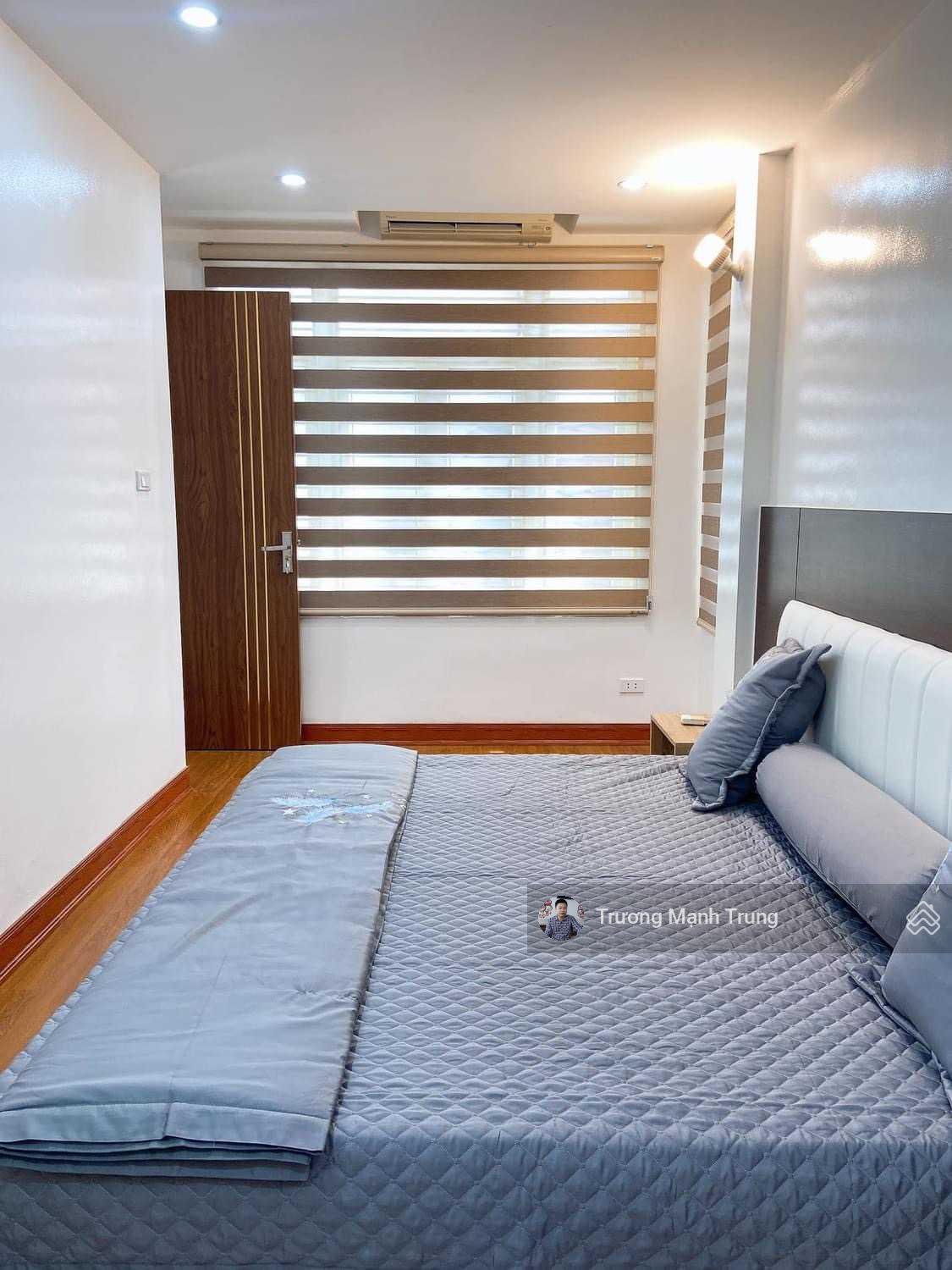 Boom tấn! Tôn Đức Thắng Linh Quang Đống Đa, ô tô cách vài mét, thoáng sáng, mặt tiền 5m 37m2*5T