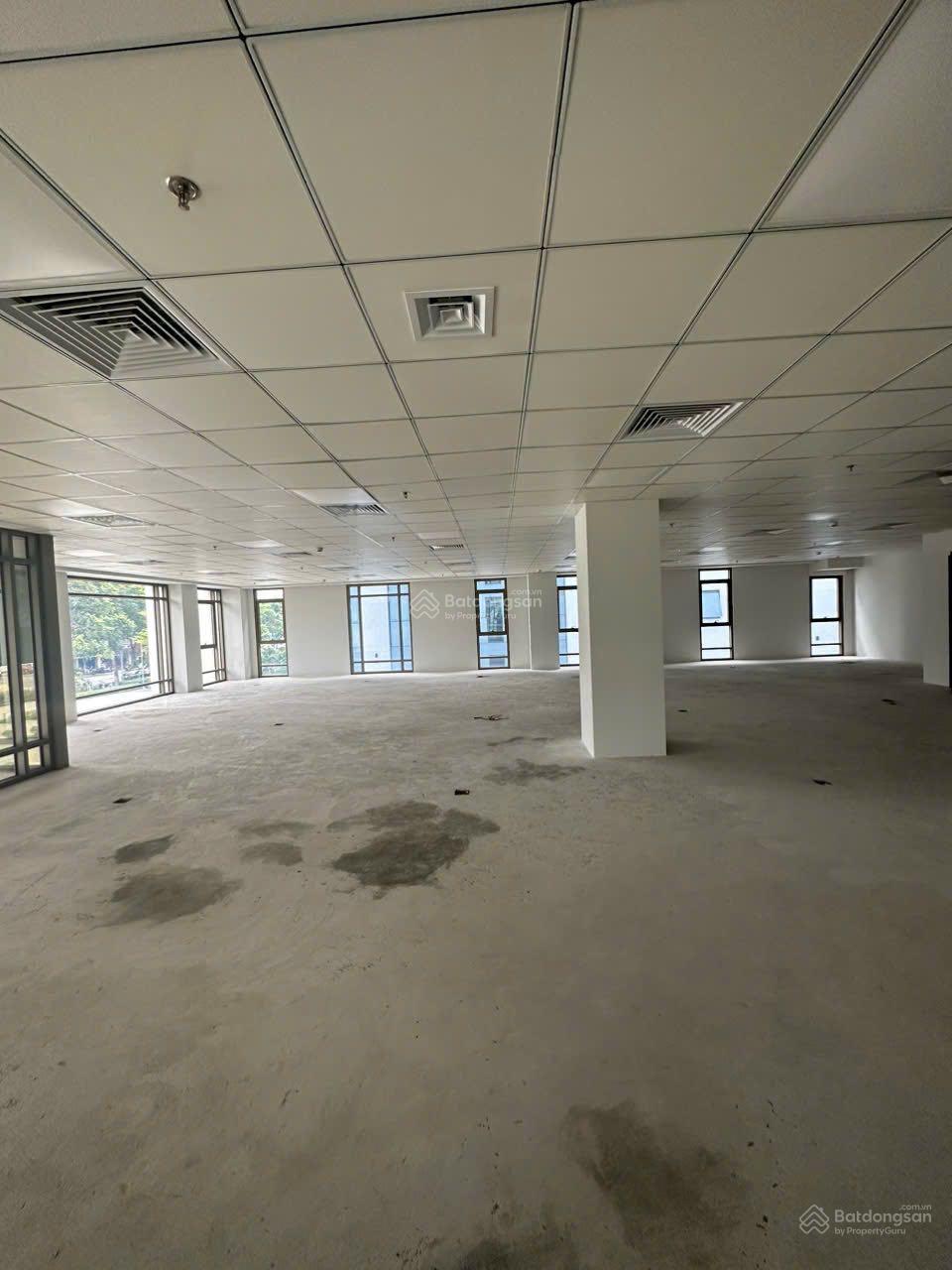 Cho thuê VP phố Nguyễn Văn Huyên Ngoại Giao Đoàn 120m2, 250m2, 500m2, 1200m2 giá 110 nghìn/m2/th