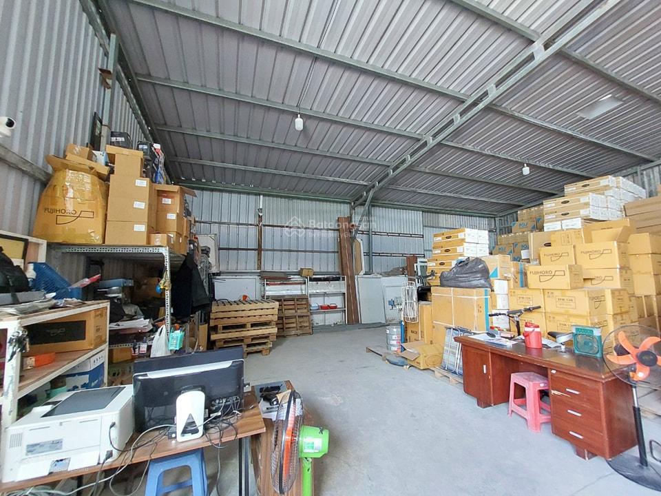 Cho thuê kho nhỏ Quận 7 DT 150m xe cont đến tận cửa không cấm giờ, bảo vệ, PCCC đủ