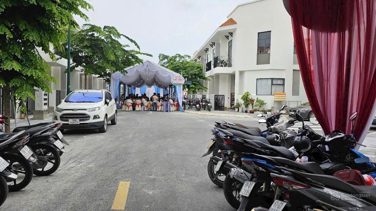 Nhà phố, đất nền Richland Residence, mặt tiền đường tỉnh Hòa Lợi 1-46 kết nối VĐ4, TT thành phố mới