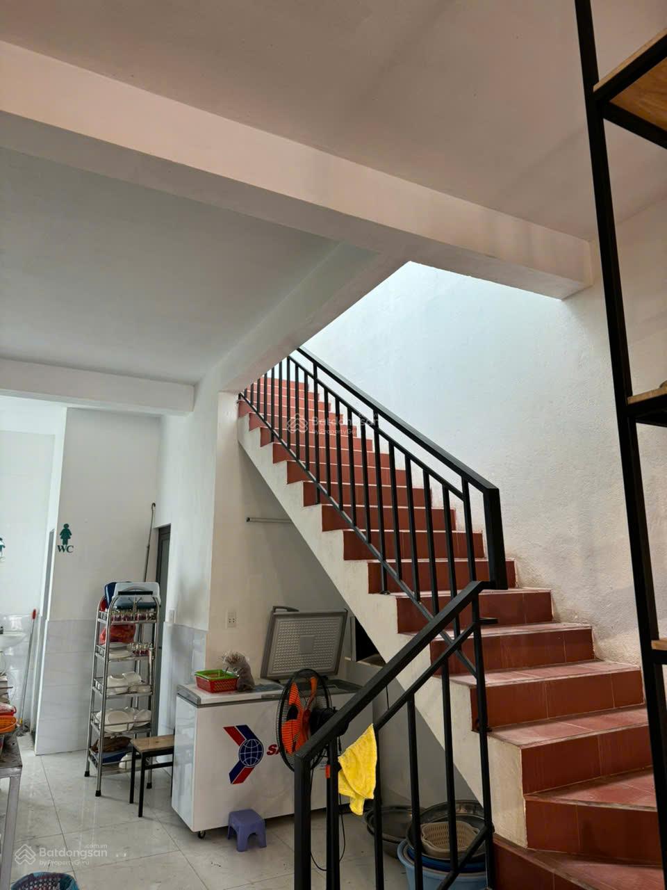 Nhà phố mặt tiền đường 15m vỉa hè 6m trung tâm quận Liên Chiểu - mặt tiền Kinh Dương Vương nối dài