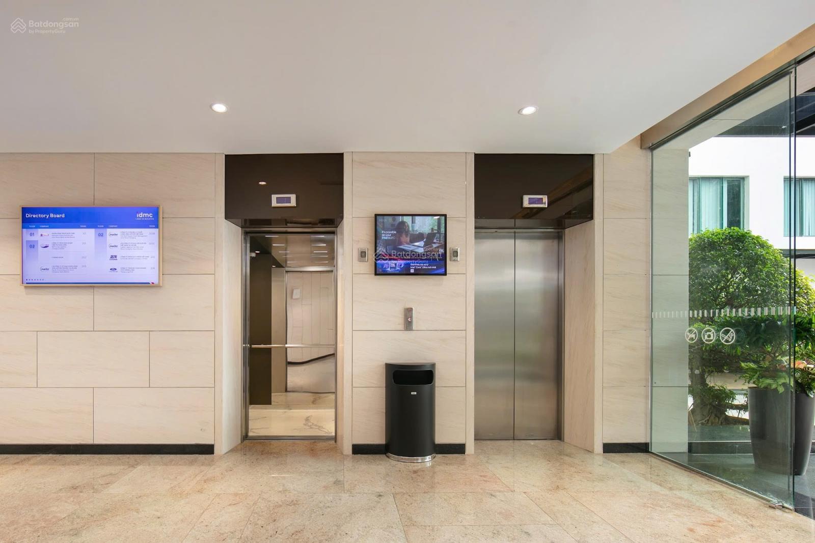 Cho thuê văn phòng toà CDC Lê Đại Hành, Quận Hai Bà Trưng 100m, 120m, 160m, 200m, 300m2 giá 300k/m2