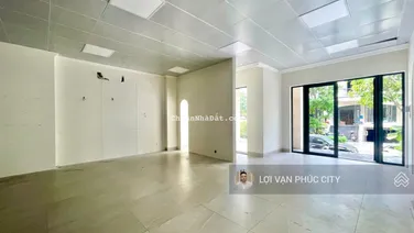 Tầng trệt làm văn phòng, showroom giá 16 triệu tại KĐT Vạn Phúc, có thang máy, có máy lạnh, hầm xe