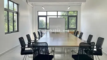 Cho thuê văn phòng mặt đường chính VHOP, có thang máy, nội thất, điều hoà. Giá từ 6 triệu/ phòng
