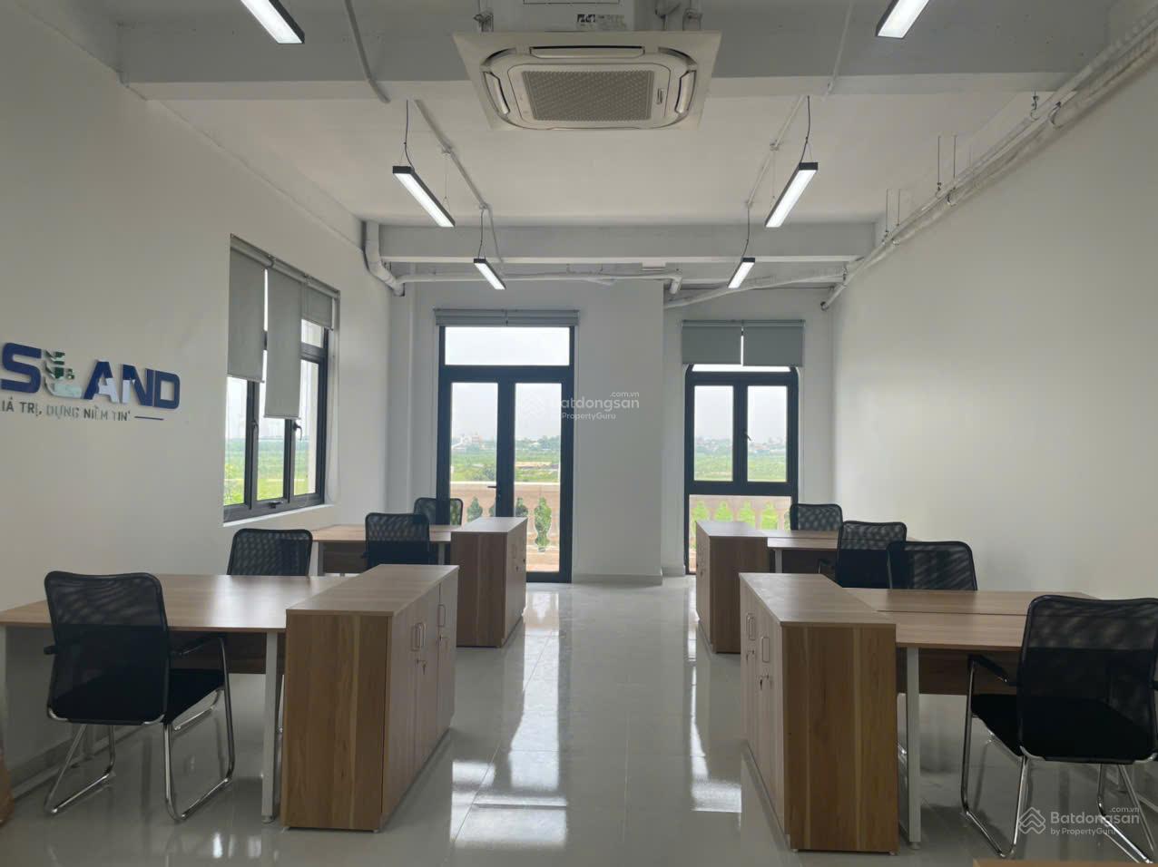 Cho thuê văn phòng mặt đường chính VHOP, có thang máy, nội thất, điều hoà. Giá từ 6 triệu/ phòng Cho thuê văn phòng mặt đường chính VHOP, có thang máy, nội thất, điều hoà. Giá từ 6 triệu/ phòng