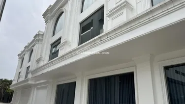 Bán showroom 3858 m2 mặt đường Đại Lộ VI. Lê Nin, Thành Phố Vinh - Nghệ An