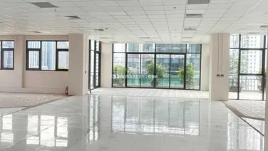 Cho thuê văn phòng diện tích 1000m2 tại đường Trung Kính - quận Cầu Giấy, giá từ 200k/m2/tháng.