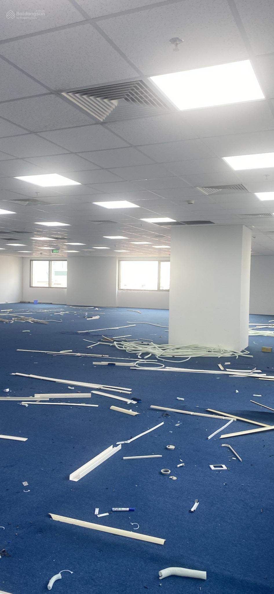 Cho thuê văn phòng tòa Detech Tower quận Cầu Giấy 80m2, 150m2, 200m2, 500m2, 800m2, giá 200k/m2/th