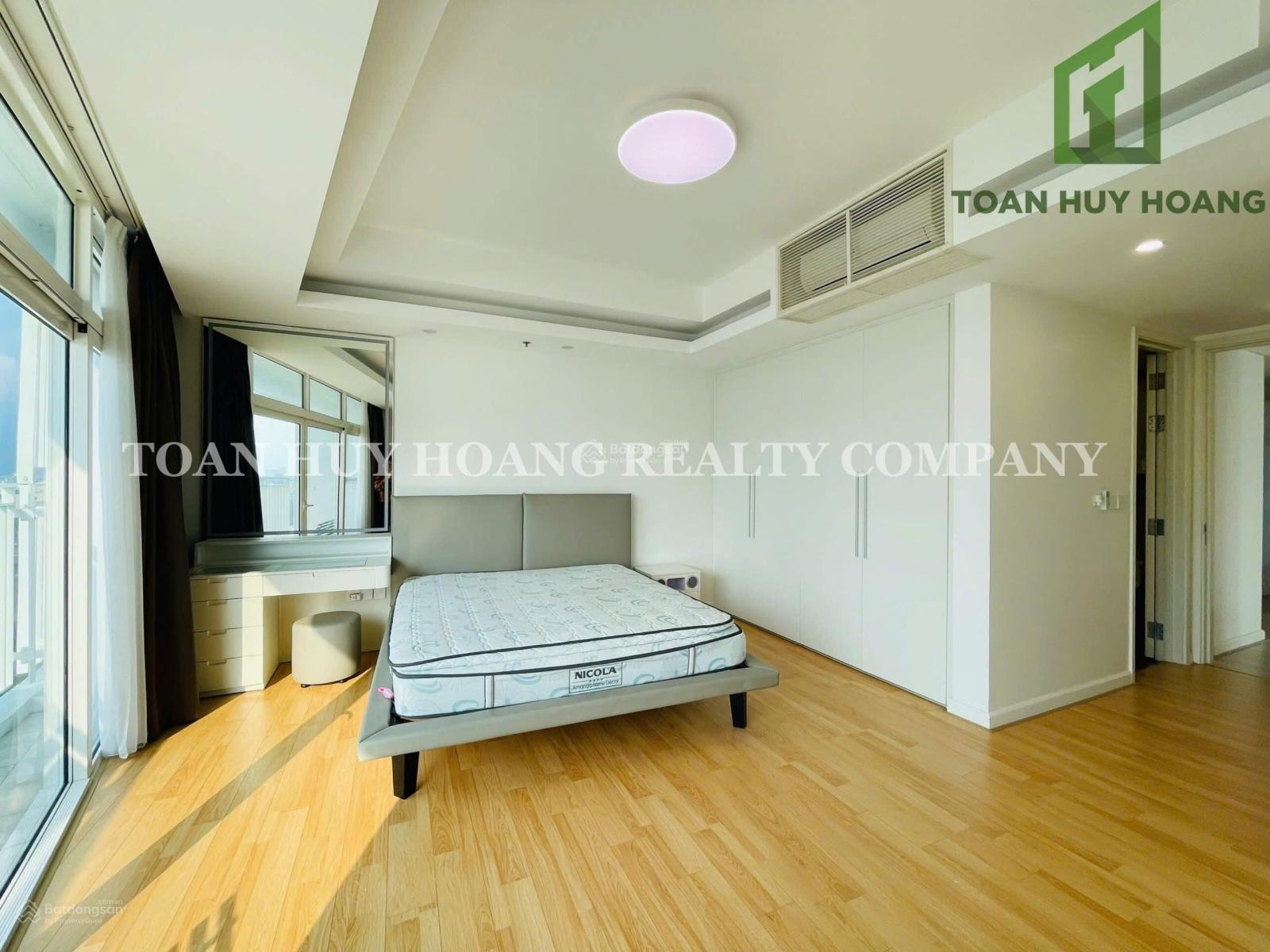 Bán căn hộ Azura 3 phòng ngủ, 188m2 đã có sổ view sông Hàn - Toàn Huy Hoàng Realty