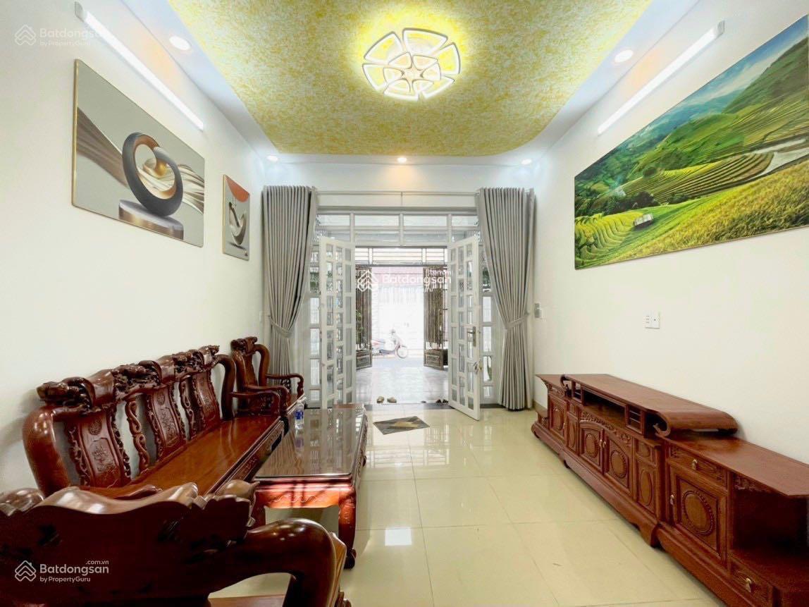 Chính chủ cần bán gấp nhà Ngô Đức Kế, P12, Bình Thạnh, 54m2, 2tỷ6, sổ hồng, đang cho thuê 10tr/th