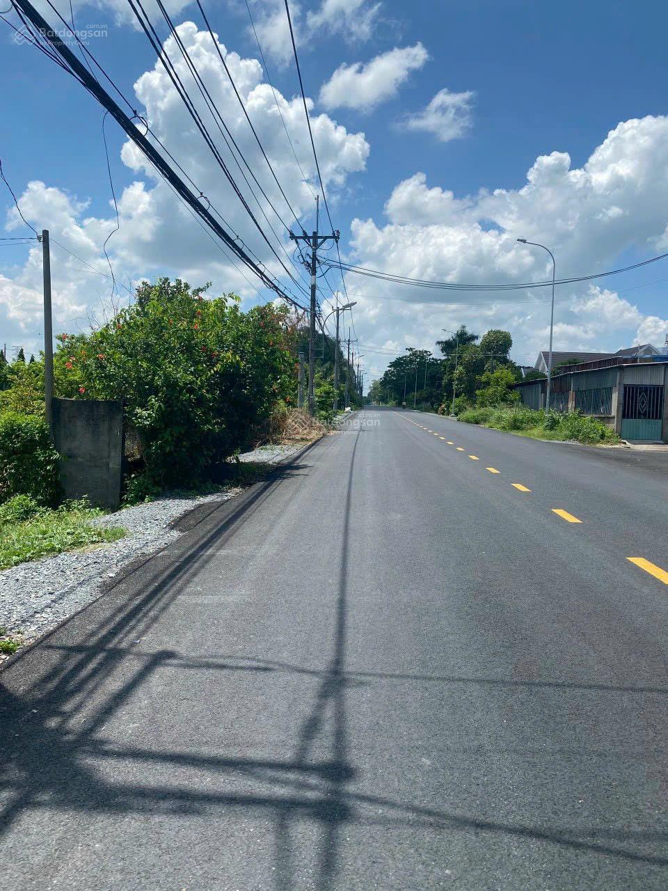 Bán đất mặt tiền đường nhựa Nguyễn Văn Khạ tặng kèm nhà cấp 4, Xã Nhuận Đức, Huyện Củ Chi TPHCM