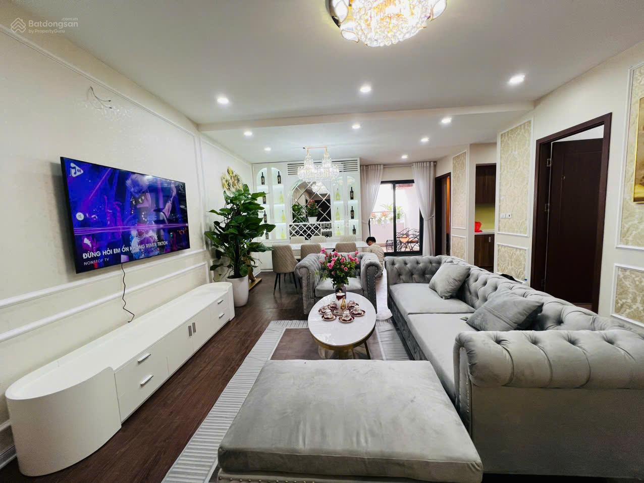 O97135O62O Chính chủ bán CH Home City DT 69,5m2-V2 và 71m-V3 - 5 tỷ - Full NT đẹp SĐCC