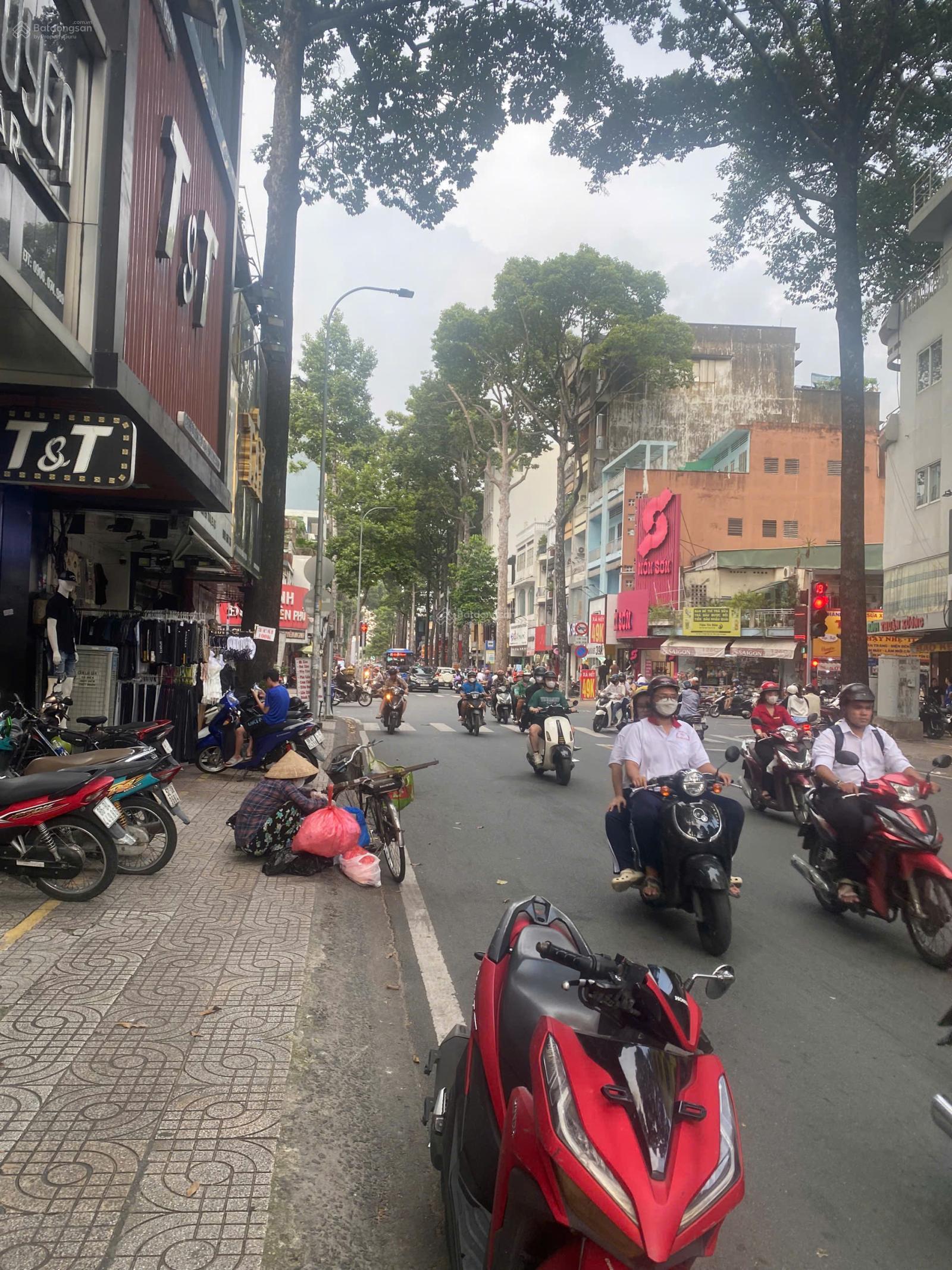 Bán gấp tòa building góc 2 MT Nguyễn Trãi P. 2 Quận 5 - 8 x 20 - 6 tầng - Đoạn 2 Chiều - Giá: 55 Tỷ