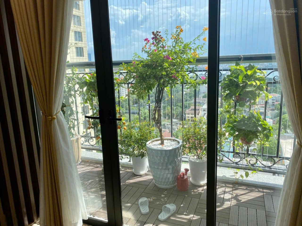 Hot siêu vip 3 ngủ 146m2 view hồ đẹp nhất tháng 7 tòa D'. Le Roi Soleil số 59 Xuân Diệu, Tây Hồ