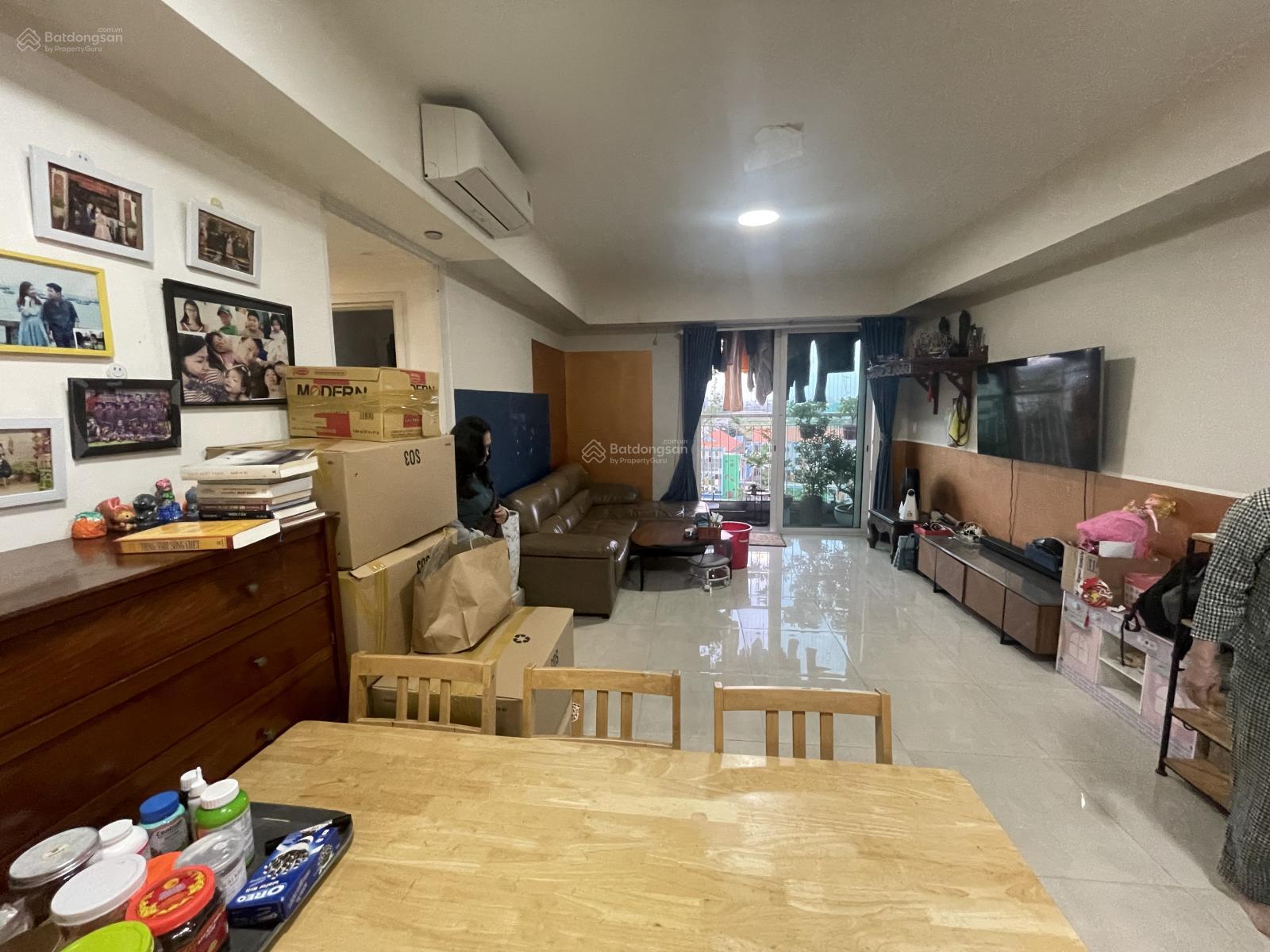 Bán căn hộ 2PN 1WC Thủ Thiêm Xanh - Nhà thoáng mát. Nội thất cơ bản giá 3.1-3.250tỷ. Sổ hồng riêng