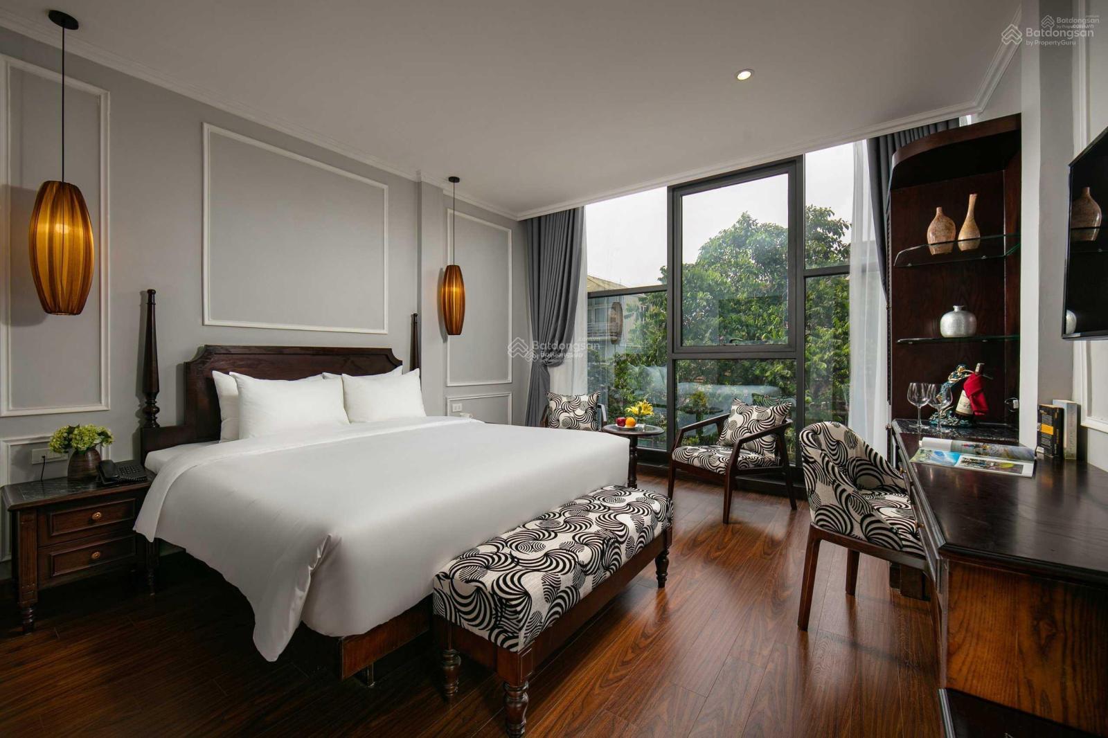 Chính chủ bán toà nhà căn hộ dịch vụ diện tích 150 m2 x 8 tầng, gồm 7 phòng căn hộ