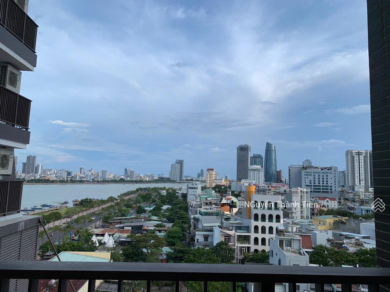 Dọn vào ở ngay hoặc khai thác cho thuê tốt - căn hộ CC ngay bên sông Hàn - Sổ hồng lâu dài