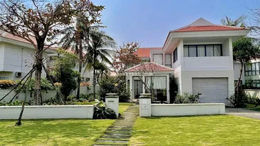 Cần bán gấp căn hoa hậu The Ocean Villas giá 34 tỷ ngay sát biển, 3PN 609 m2, cho thuê 150tr/tháng