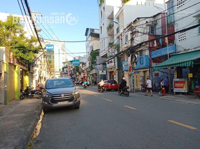 HĐT 200tr/tháng, siêu phẩm building MT 126 Phan văn Hớn Q12, DT 9 x 30 270m2, hầm + 7T, giá 49 tỷ